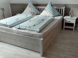 Long Comfortable Holiday Residence