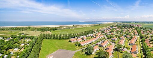 Bungalow in Renesse Near North Sea Beach