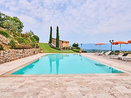 Serene Chianti Retreat