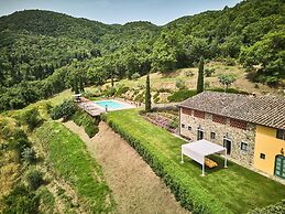 Serene Chianti Retreat