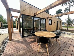 Luxury Lodge With Beach View