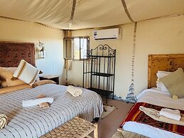 Amskou Camp