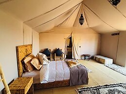 Amskou Camp