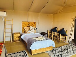 Amskou Camp