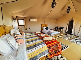 Amskou Camp