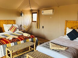 Amskou Camp