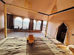 Amskou Camp