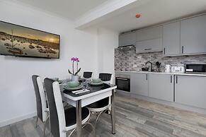 2 Bed Flat - Sleeps 4 - Wifi