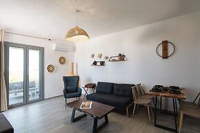 Filia Skyros Suites