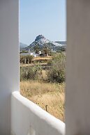 Filia Skyros Suites