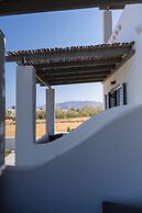 Filia Skyros Suites