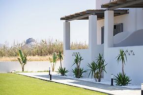 Filia Skyros Suites