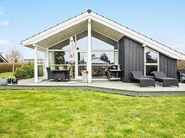 8 Person Holiday Home in Bogense