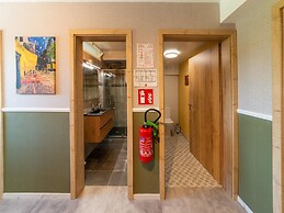 Roomy Getaway Near Spa F1