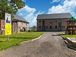 Roomy Getaway Near Spa F1