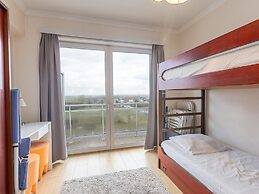 Retreat With Pool Access