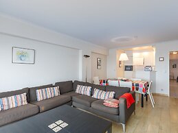 Retreat With Pool Access