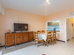 Ground Floor Apartment With sea View and Garage