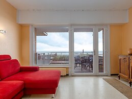 Ground Floor Apartment With sea View and Garage
