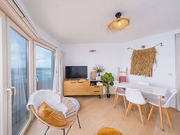 Cozy Studio With Sleeping Area and sea View