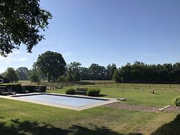 Rosselaer Villa With Pool