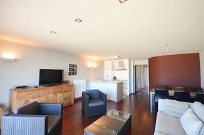 Stylish Apartment With Balcony, sea Views