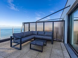 Exclusive Penthouse With Breathtaking 360deg View