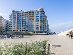 Bright Apartment With Stunning sea View