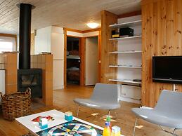 6 Person Holiday Home in Vaeggerlose