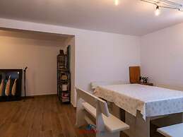 Jana 2 Comfortable Holiday Residence