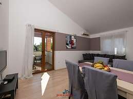 Jana 2 Comfortable Holiday Residence