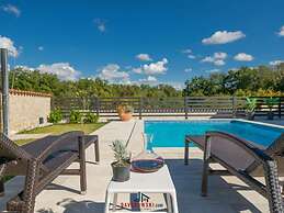 Jana 2 Comfortable Holiday Residence