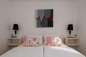 Jana 2 Comfortable Holiday Residence