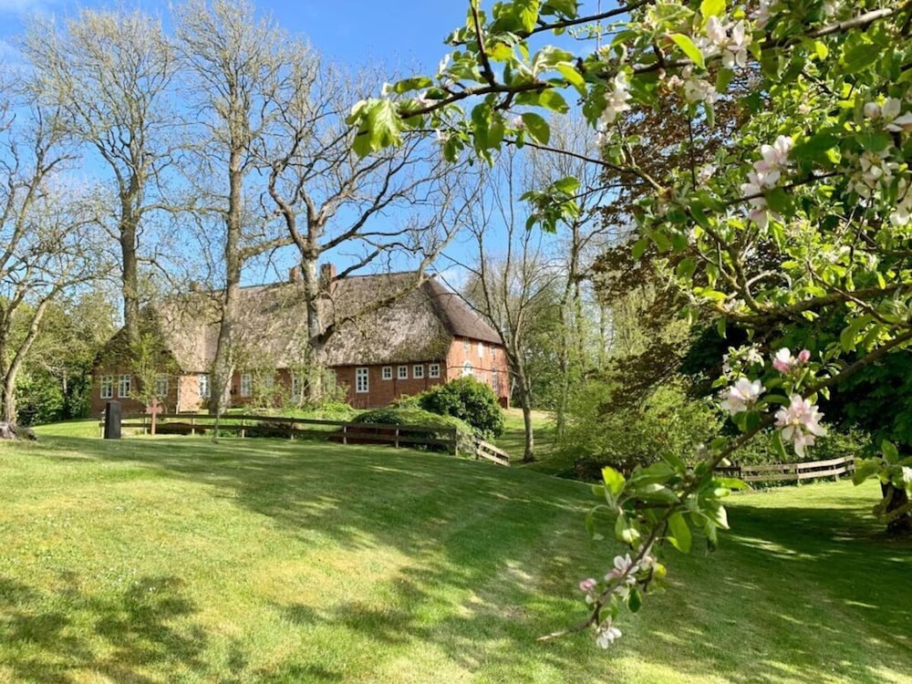 Nordseeestate Comfortable Holiday Residence