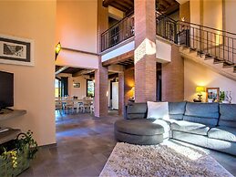 Spacious Peccioli Villa
