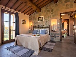 Spacious Peccioli Villa