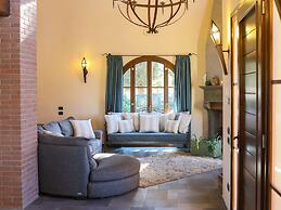 Spacious Peccioli Villa