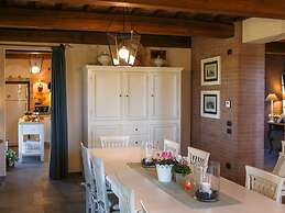 Spacious Peccioli Villa