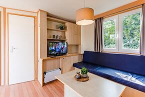 Chalet by Leukermeer Waterside