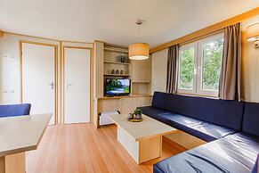 Chalet by Leukermeer Waterside