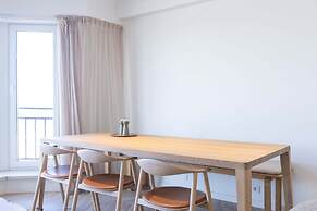 Bright Apartment With Direct sea View