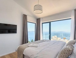 Villa Ateneum Comfortable Holiday Residence
