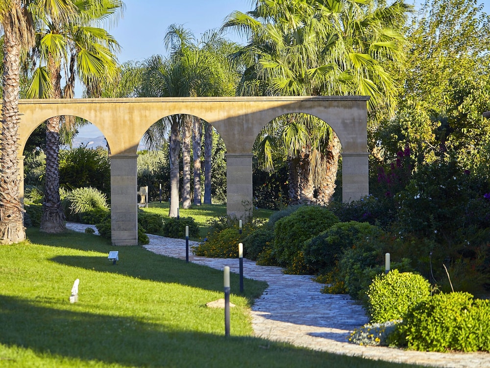 Elegant Villa, Selinunte Oasis