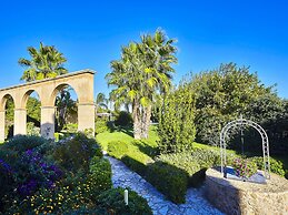 Elegant Villa, Selinunte Oasis