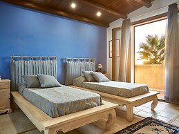 Elegant Villa, Selinunte Oasis