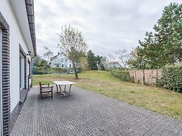 House Near De Hoge Blekker Dunes