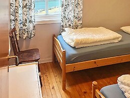 8 Person Holiday Home in Flatraket