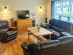 8 Person Holiday Home in Flatraket