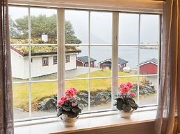 8 Person Holiday Home in Flatraket