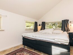 6 Person Holiday Home in Vaeggerlose